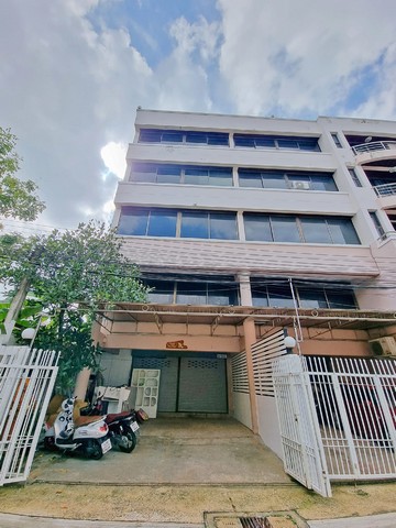 รหัสC6826 ให้เช่าโฮมออฟฟิศ 5ชั้น 2 คูหา ย่านถนนลาดพร้าว ใกล้แยกรัชดา-ลาดพร้าว