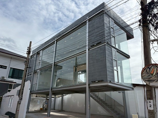 รหัสC6825 ให้เช่าอาคาร 3ชั้น เหมาะทำโฮมออฟฟิศ ย่านดอนเมือง สรงประภา ใกล้สนามบินดอนเมือง