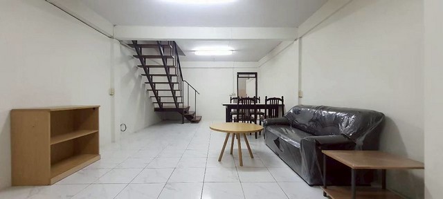 ให้เช่า  ทาวน์เฮ้าส์  ซอย อ่อนนุช 48   มี2ห้องนอน  2 ห้องนำ้ กว้างมาก