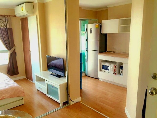 ให้เช่าคอนโดลุมพินี วิลล์ พัฒนาการ 26 สวนหลวง  APL รามคำแหง 1.9 กม.  ชั้น 5 เฟอร์ เครื่องใช้ไฟฟ้าครบ1 นอน 1  น้ำ 27 ตร.ม. ไม่มีตึกบัง 