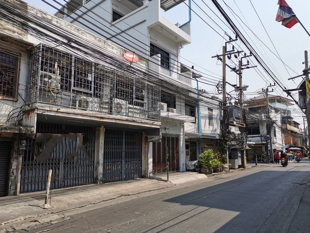 HR2626ให้เช่าตึกแถว 2 คูหา ริมถนนซอยเจริญราษฎร์ ทำเลใกล้ทางด่วน เหมาะค้าขาย ร้านอาหาร คาเฟ่