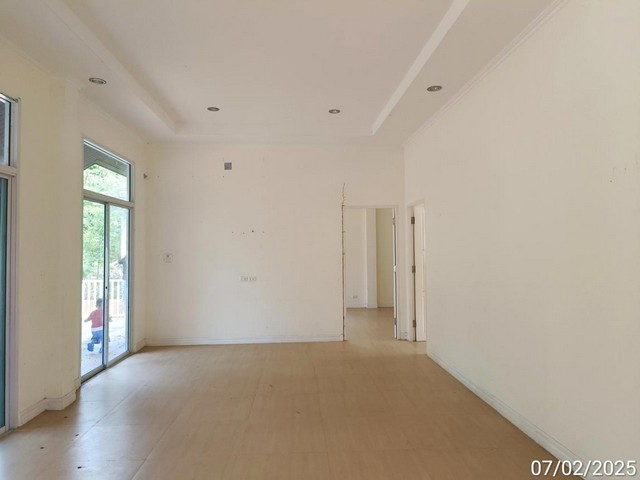 ขายบ้านสวนสน พารากอน กรีน รีสอร์ท ถ.วโนภาส ต.แกลง อ.เมืองระยอง  ระยอง