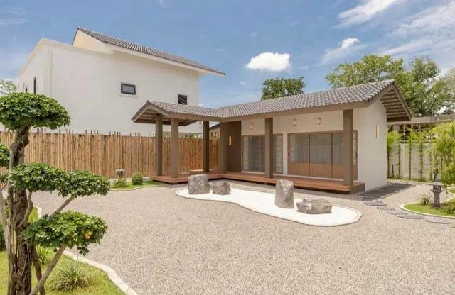 บ้านสร้างใหม่ 2 ชั้น สไตล์ญี่ป่น เรียบง่าย อบอุ่น ดอยสะเก็ด