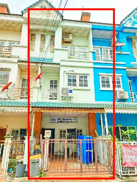 เซ็นทรัล อีสต์วิลล์ 600ม. 19 ตร.วา.MRTลาดพร้าว83 1.9กม.ให้เช่าทาวน์โฮม 3 ชั้น 229ตร.ม.4นอน 19ตร.วา.รร.นานาชาตินีวา 1.3 กม. พร้อมเฟอร์ 