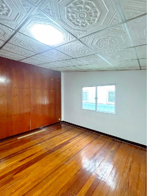 สรงประภา10-16 แฮปปี้ อเวนิว ดอนเมือง 200 ม. BTS รพ.ภูมิพลอดุลยเดช 3.4 กม.ให้เช่าบ้าน 2ชั้น 35ตร.วา.150ตร.ม. 2นอน ตลาดปิ่นเจริญ 1 1.2 กม.