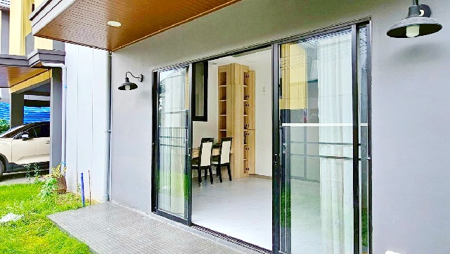 คฤหาสน์ โนเบิล 2ชั้น  บ้านเดี่ยว วัชรพล เพิ่มสิน 500ม. ทางด่วนเอกมัย  3นอน BTSรพ.ภูมิพลอดุลยเดช 2กม. 54 ตร.วา. พร้อมเฟอร์  6 แอร์