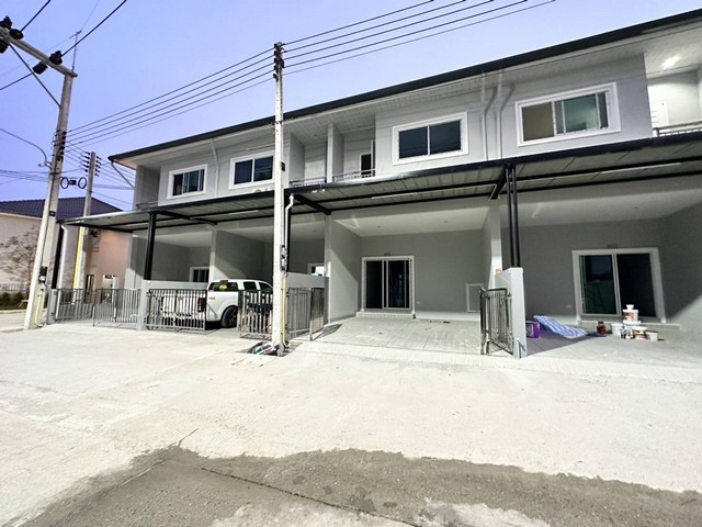 For Rent : Chalong, 2-Story Town House @Soi Palai, 3 bedrooms 2 bathrooms