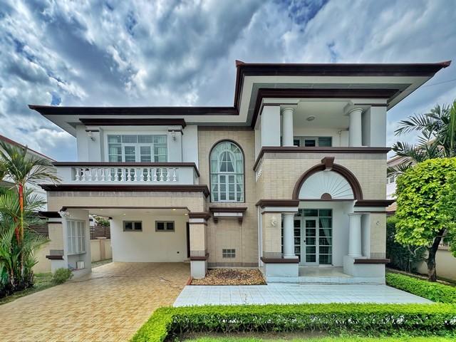 ขายบ้านเดี่ยวหรู ลดาวัลย์ ปิ่นเกล้า-เพชรเกษม ใกล้โรงเรียนนานาชาติ 103 ตร.วา พื้นที่ใช้สอย 380 ตร.ม. หลังมุม ฟังก์ชันครบ 