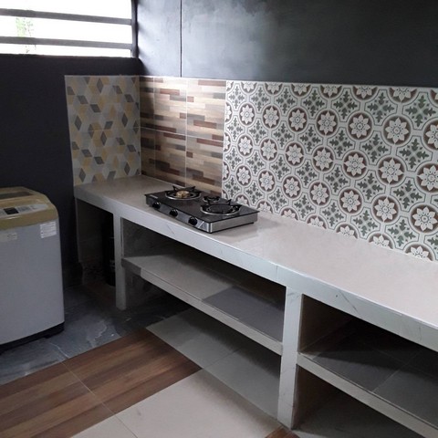 For Rent : Thalang, 2-Story Town House , 3 Bedrooms 2 Bathrooms