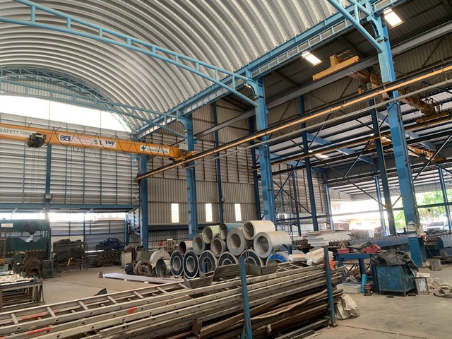 ขายโรงงานสมุทรปราการ สีม่วงเข้ม บนเนื้อที่ 480 ตารางวามีเอกสาร รง4พร้อม(การขึ้นรูปโลหะ)