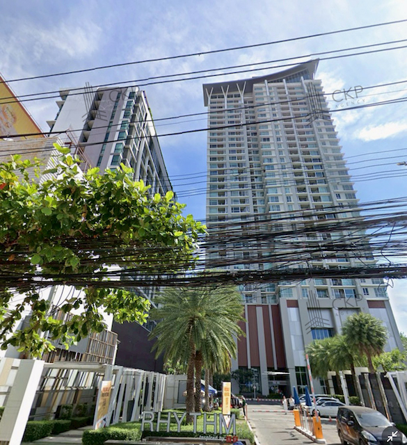 คอนโด ริทึ่ม รัชดา - ห้วยขวาง มีผู้เช่าอยู่ ติดรถไฟฟ้า MRT ห้วยขวาง เดินทางสะดวก ใกล้แหล่งของกินของใช้และแหล่งอำนวยความสะดวก