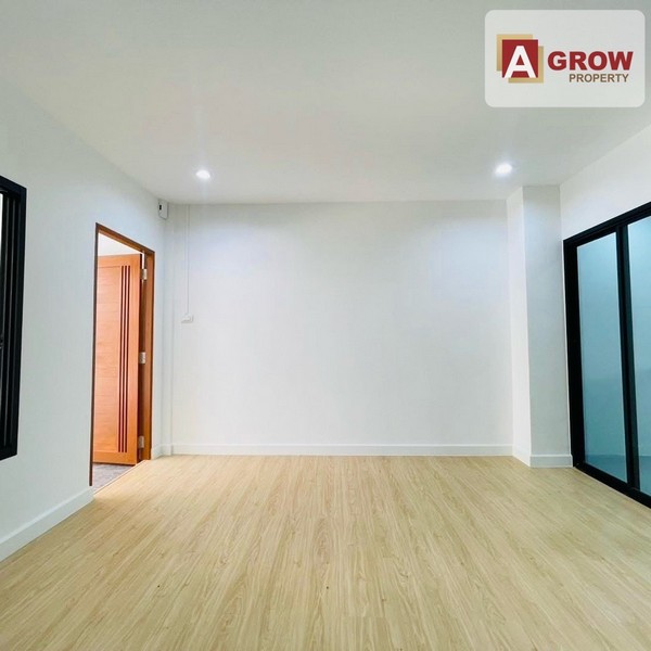 หมู่บ้านเคซี รามอินทรา 2 ถนนเมน เฟอร์นิเจอร์ครบ ตกแต่งใหม่พร้อมอยู่