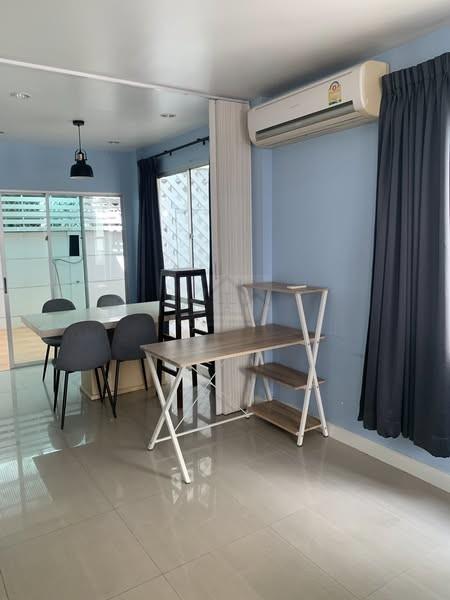 ให้เช่าทาวน์โฮม 3 ชั้น 28.4 ตรว. ทาวน์พลัส เกษตร-นวมินทร์ หลังมุม เฟอร์นิเจอร์ ใกล้ตลาดนัดหัวมุม