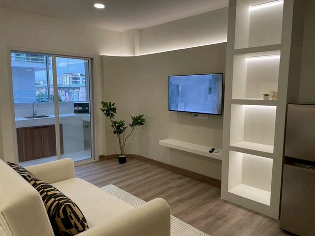 ริมน้ำแมนชั่น คอนโด ใกล้ประตูไผ่ล้อม ทำเลทอง