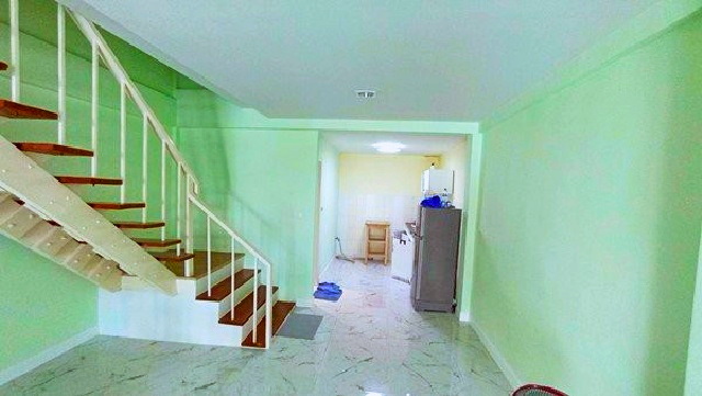 BTS ปุณณวิถี 1 กม. 3แอร์ สุขุมวิท101 ให้เช่าทาวน์เฮ้าส์ 2 ชั้น 21ตร.วา.161ตร.ม.เฟอร์ครบ 2 นอน รร.นานาชาติ สิงคโปร์ 1 กม.รพ.กล้วยน้ำไท 2