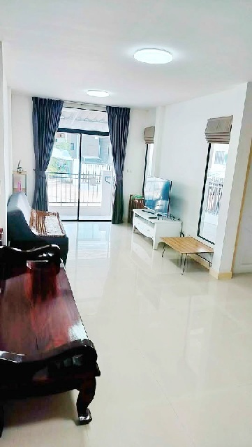 รามคำแหง174 MRT มีนพัฒนา 1.3กม.ทาวน์โฮม 2 ชั้น 26ตร.วา. 210ตร.ม. รร.นานาชาติร่วมฤดี 2.4กม. 3นอน 2น้ำ พร้อมเฟอร์ เครื่องใช้ไฟฟ้า