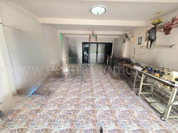 P1 ตึกแถว 3 ชั้น ซอยบูรพาวิลล่า 12 สรงประภา ดอนเมือง