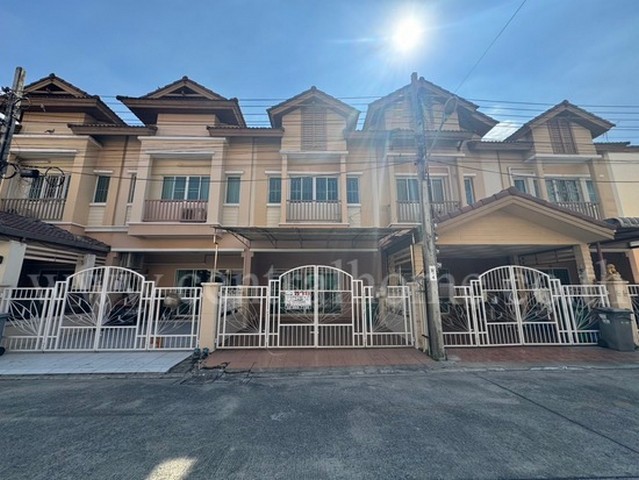 P1 ทาวน์เฮ้าส์ ปริญลักษณ์ ไลท์ สามัคคี พร้อมอยู่ ถูกสุดในโครงการ