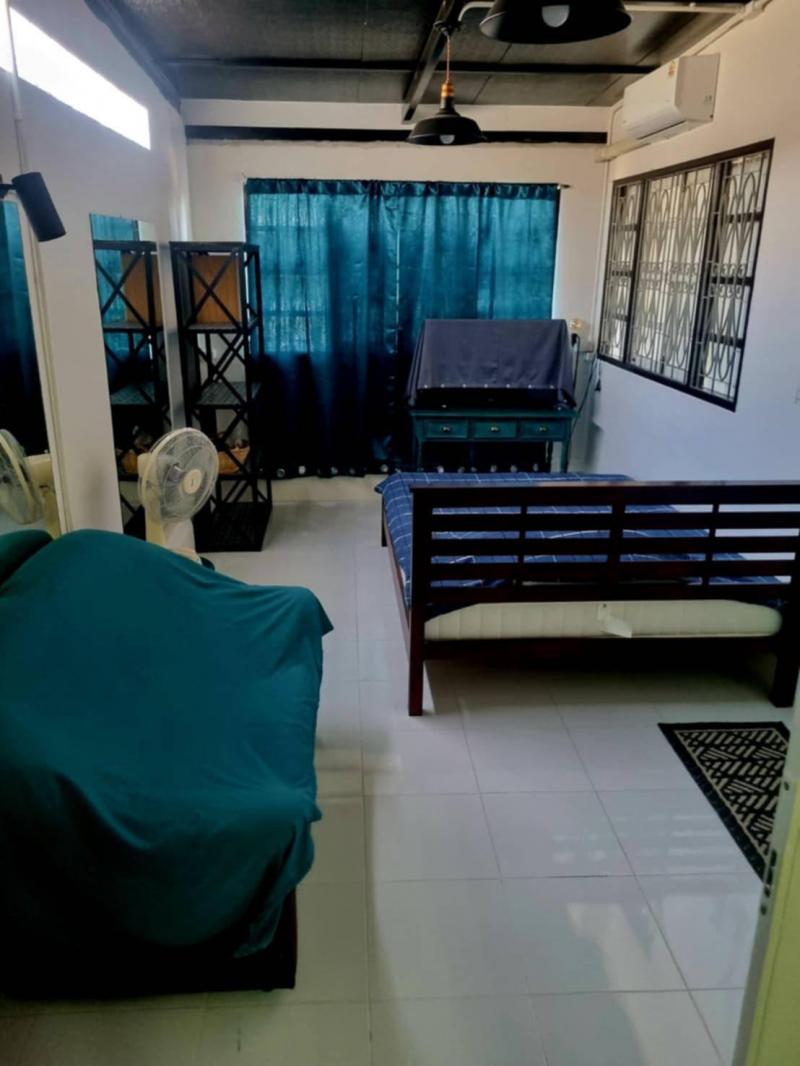 ทาวน์เฮ้าส์ชั้นเดียวตั้งอยู่ที่ตำบลตากแดด อำเภอเมืองชุมพรจังหวัดชุมพร