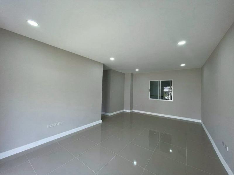 กาญจน์กนกวิลล์8 #สันทราย ราคา 3.28 ล้าน 60.9 ตรว. 4 นอน 4 น้ำ #บ้านหัวมุม #รีโนเวทใหม่ พร้อมอยู่ #ใกล้ม.แม่โจ้ ทำเลดี ใกล้เมือง เดินทางสะดวก