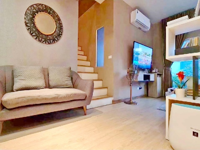 MRT ตลาดมีนบุรี 1.3กม รามอินทรา .ให้เช่า​ทาวน์โฮมหรู 2 ชั้น 18 ตร.วา.​144 ตร.ม.3นอน 2น้ำ พร้อมเฟอร์  รพ.นวมินทร์ 1.5 กม