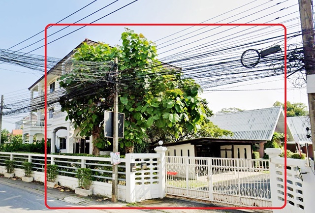 CDC 1.7กม. รร.เลิศหล้า 650ม. นวมินทร์ 107-113  เซนทรัล อีสวิลล์  โพธาลัย ให้เช่า อาคารออฟฟิศ 3 ชั้น 200ตรว. 350ตรม. 5ห้อง 5น้ำ  แอร์ทุกห้อง