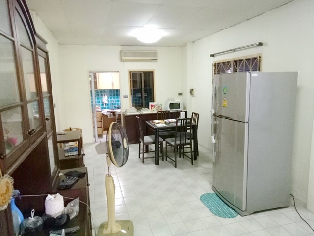 โรงพยาบาลจุฬารัตน์9 ให้เช่าบ้านเดี่ยว ใกล้สุวรรณภูมิ 60 ตรว. 240 ตรม.เฟอร์ครบ! 2จอดรถ กิ่งแก้ว35-55 2นอน 1น้ำ