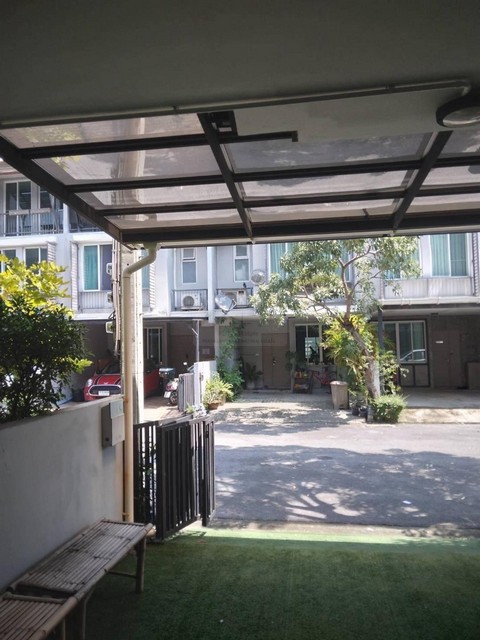 ให้เช่าทาวน์โฮม 3 ชั้น 3 ห้องนอน โครงการอารียา เดลี่ เกษตร-นวมินทร์ ถนนลาดปลาเค้า พร้อมเฟอร์นิเจอร์ครบ