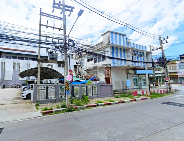 โชว์รูม ริมแม่น้ำ บิ๊กซี นครสวรรค์ 600ม. ให้เช่าอาคาร 2 ชั้นหัวมุม 3 คูหาตีทะลุ  เซ็นทรัล นครสวรรค์ 1.29 กม. 4นอน ถนนใหญ่ 