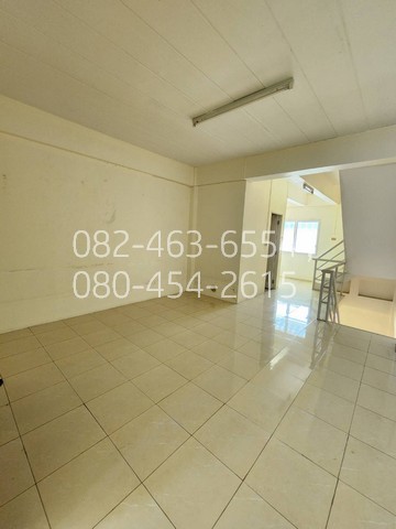 ขาย ตึกแถว 4 ชั้น ถนนโรจนะ  ในเมือง อยุธยา ทำเลดี ใกล้เซ็นทรัล อยุธยา