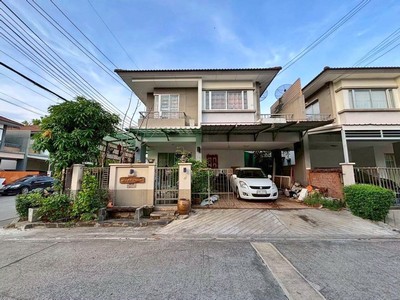 ขายบ้านแฝดหลังมุม เอโทล บาหลี บีช อ่อนนุช-ลาดกระบัง ต่อเติมบ่อปลาคาร์ฟ