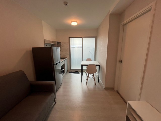 Plum condo ราม 60   ซอยรามคำแหง 60 ใกล้รถไฟฟ้าลำสาลี แยกห้องนอนห้องนั่งเล่นเป็นสัดส่วน ห้องมุม วิวสระน้ำ