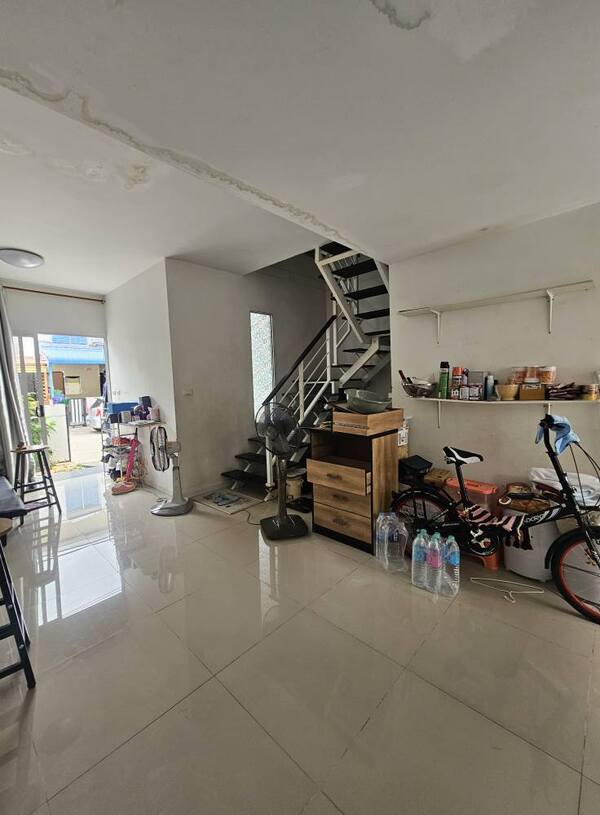 ถูกที่สุดในโครงการราคานี้หาไม่ได้แล้ว อยู่ ซ.1 ด้วย พฤกษา 77/2 สุขสวัสด ิ์สมุทรปราการ แหลมฟ้าผ่า