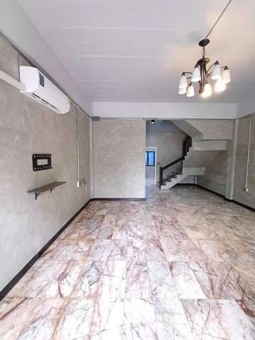 P892 ด่วน ให้เช่า ทาวน์โฮม บ้าน สไตล์ลอฟท์ ลาดพร้าว บางกะปิ รามคำแหง ซอยลาดพร้าว124  ใกล้ MRT มหาดไทย ท่าเรือมหาดไทย เหมาะโฮมออฟฟิศ