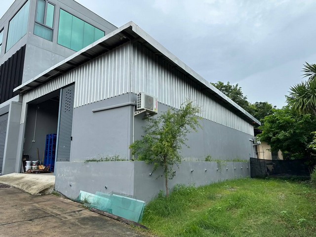 ให้เช่าโกดังบางละมุงชลบุรี 147 ตารางเมตร ติดสุขุมวิท 50 เมตร