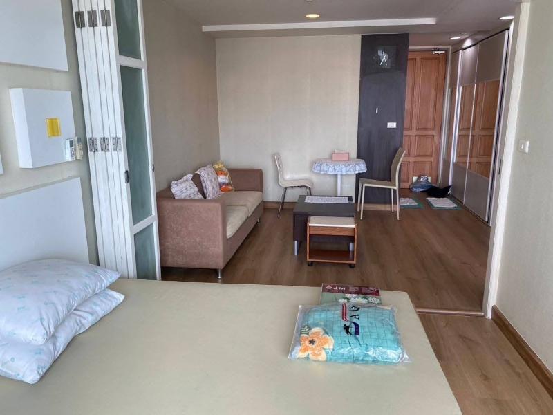 ขายถูก คอนโดพร้อมอยู่ ใจกลางสาทร–บางรัก The Station