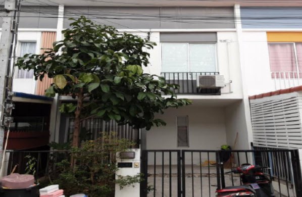 ขายทาวน์เฮ้าส์มือสอง อำเภอพระสมุทรเจดีย์ จังหวัดสมุทรปราการ โครงการ บ้านพฤกษา