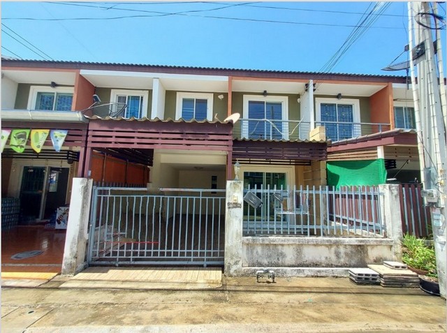 ขายทาวน์เฮ้าส์หมู่บ้านเอ พลัส กรีนโฮม ถ.ปลวกแดง-วังตาผิน อ.ปลวกแดง ระยอง