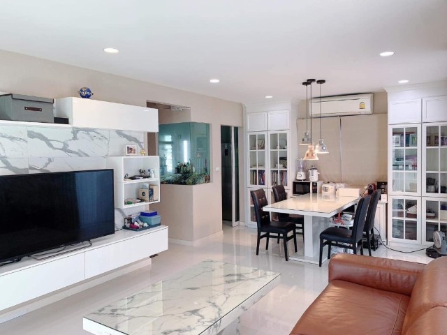 ให้เช่าบ้านเดี่ยว2ชั้น โครงการชัยพฤกษ์ บางนากม.7 แอร์เฟอร์นิเจอร์ครบ มี3ห้องนอน3ห้องน้ำ ราคาเช่าเดือนละ55,000บาท