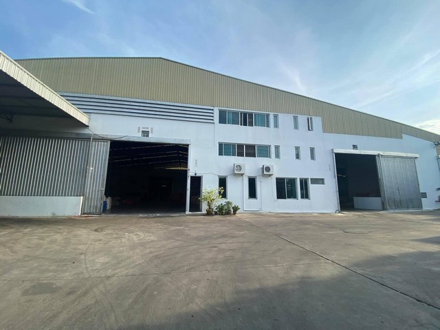 ให้เช่าโกดังทำโรงงาน  บางบัวทอง นนทบุรี ถนน 340  มีรั้วรอบให้ความเป็นส่วนตัว