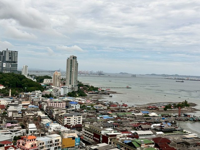 ห้องชุดปล่อยเช่า ในลัดดาคอนโดวิว ชั้น23 วิวทะเล ห้องใหญ่ 2นอน TP-C1451