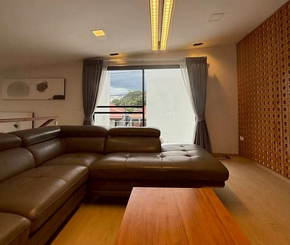 บ้านเดี่ยว สไตล์มินิมอล พร้อมดาดฟ้า น้ำไม่ท่วม บ่อสร้าง สันกำแพง