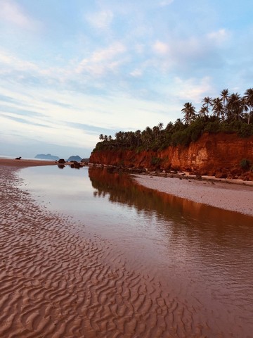 หาที่สวยวิวดีเงื่อนไขสบาย  ที่ดินใกล้ทะเลวิวสวยมาก แปลงเล็กวาละ 6800 อ.บางสะพานน้อย จ.ประจวบคีรีขันธ์