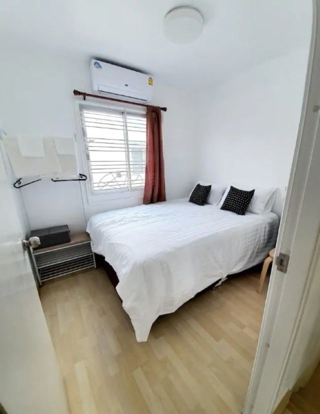 ขายพร้อมผู้เช่า ทาวน์เฮ้าส์ 2 ชั้น 18.2 ตร.ว The Connect แจ้งวัฒนะ ทำเลทอง สภาพใหม่ เฟอร์ครบ ใกล้ทางขึ้นรถไฟฟ้าสายสีชมพู