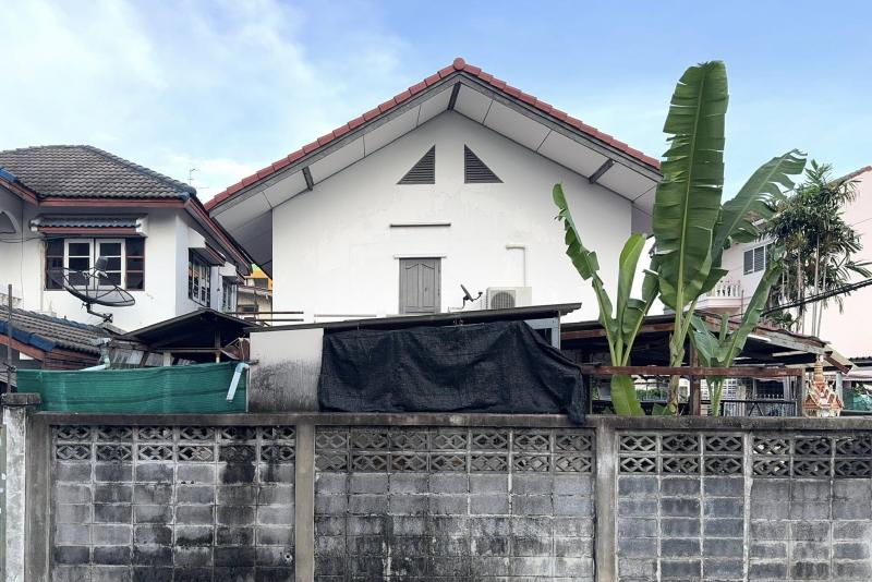 ใครกำลังหาบ้านใกล้รถไฟฟ้าห้ามพลาด บ้านเดี่ยว หลังมุม ใกล้ BTS สถานีสายหยุด