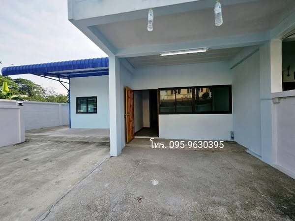  ขาย / ให้เช่า ทาวน์เฮ้าส์ 3 ชั้น (หลังมุม) รีโนเวทใหม่ พร้อมอยู่ หมู่บ้านสินทวี แกรนด์วิลเลจ - ท่าข้าม ซอยอนามัยงามเจริญ 19 