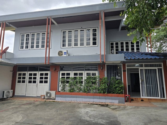 ให้เช่า บ้านเดี่ยว2ชั้น 150 ตรว. เหมาะทำออฟฟิศ กระจายสินค้า ไลฟ์สด ถนน สุทธิสาร รัชดา ห้วยขวาง