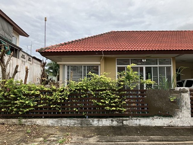 ขายบ้านหมู่บ้านร่มไม้บ่อวิน ซอยห้วยปราบ-เทิดพระเกียรติ 2 ถนนปลวกแดง-ห้วยปราบ(รย.3013) ตำบลบ่อวิน อำเภอศรีราชา จังหวัดชลบุรี