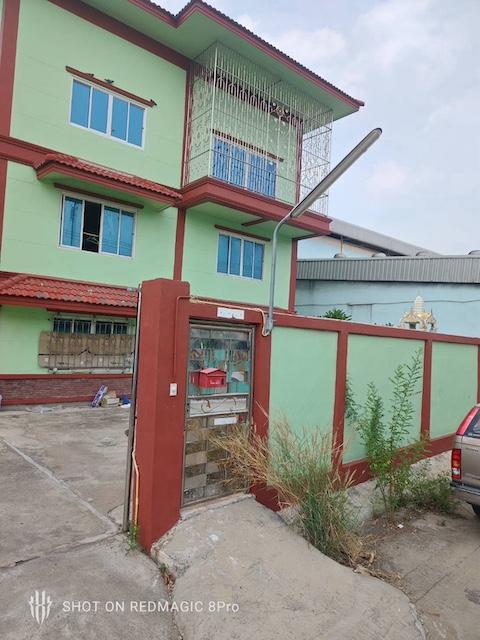 ขายโรงงาน 1,100 ตรม. พร้อมออฟฟิศ ย่านแคราย กระทุ่มแบน รถคอนเทนเนอร์เข้า-ออกสะดวก