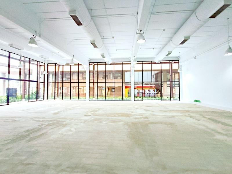 ให้เช่าตึกสำนักงานใจกลางเมือง ออฟฟิศย่านอโศก สุขุมวิท 21 สะดวกใกล้รถไฟฟ้า 334ตรม